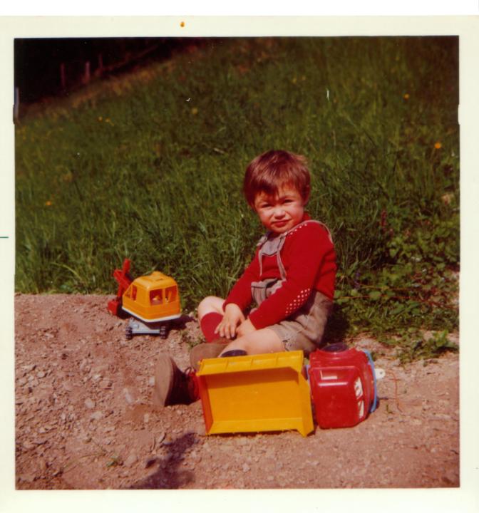 Claus 2J im Sandkasten